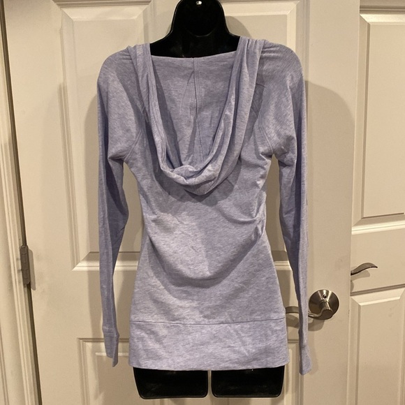 Small Banana Republic Light Blue hoodie with front pocket - NWT - Picture 2 of 4